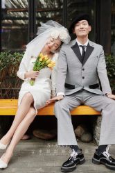 -雪中彩影婚纱摄影·微光艺术中心