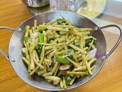 -芦茨金富饭庄·25年老字号·专做稻草鸡
