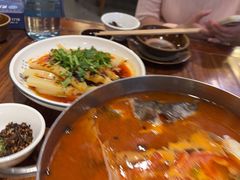 -苗家大院酸汤鱼(贵阳北站店)