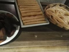 -红九格老火锅(三峡广场店)