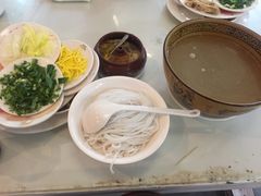 -桥香园云南过桥米线(金马碧鸡店)