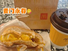 芝芝双吉蛋堡-麦当劳(上海虹桥站30B检票口楼上)
