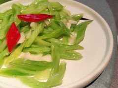 -吴越荣记苏州菜·松鼠桂鱼 100% 活鱼现做(月光码头店)