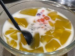 荷田冰粉-老佛爷铜炉蛙锅(东门老街店)