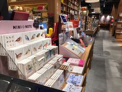 -百新书局(尚悦湾店)