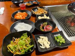 -肉甲韩国木炭烤肉(新壹街1店)