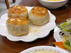 小米棒渣粥-清真牛街祥云轩门钉肉饼(左家庄店)