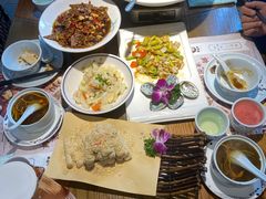 -黄泥岗·地道湖北菜(奥特莱斯店)