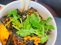 -黑色经典臭豆腐·湖南特产(步行街店)