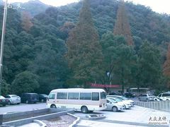 室外停车场-天明山温泉大酒店