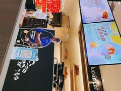 -瑞幸咖啡(凯德龙之梦莘庄店)
