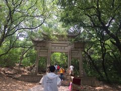 -灵岩山风景区