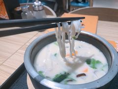 -渔米丰·广府鱼汤米线(光明广场店)