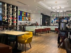 -港丽餐厅(高德置地店)