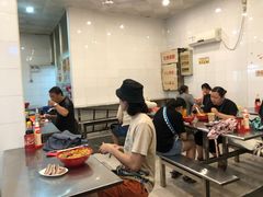 -易记皮肚面(明瓦廊店)