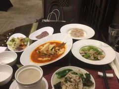 -大理实力希尔顿酒店御璽中餐厅YUXI – CHINESE RESTAURANT