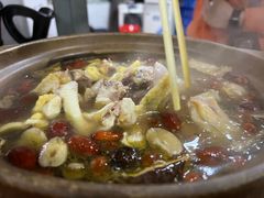 -威邵鸡煲(西华路总店)