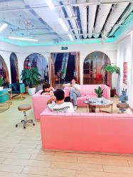 -BULB STUDIO 巴柏明星发型工作室