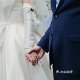 端庄大气的缎面婚纱→女王气场