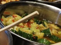 凉拌黄瓜-地道战卤粉(名牌大厦店)