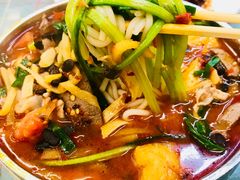 老友粉-红鼻子桂林米粉(金唐新光界店)