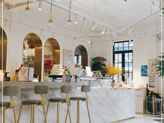 -Fridi Patisserie Cafe