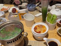 -雍和会海鲜姿造自助(湖东路店)