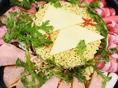 肥牛部队锅-博姆炸鸡精品餐厅(常发广场店)