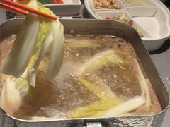 -左庭右院鲜牛肉火锅黑金店(陆家嘴中心店)
