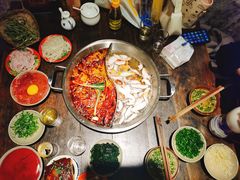 -四小区火锅·巷子里的重庆火锅(花照壁店)