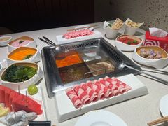 -海底捞火锅鲜切牛肉主题店(长寿路店)
