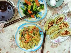 -乐禧母婴全自营月嫂(宝山店)