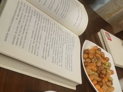 -斯多格书乡(北京大学畅春园店)