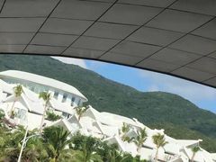 -亚龙湾中心广场