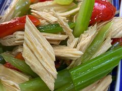 芹菜腐竹-老回回小吃(百万庄店)