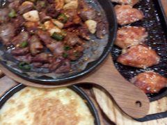 -老东镇啤酒屋海鲜加工·蒸汽海鲜·海鲜烧烤(台东店)