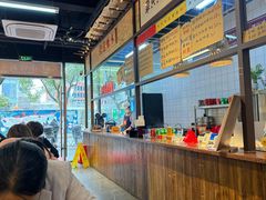 -丽丽三鲜螺蛳粉(田林路店)