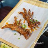 就好这一口烟火气满满的烧烤店 好唛士很过瘾