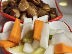 -毛辣果·贵州红酸汤牛肉火锅(西单店)
