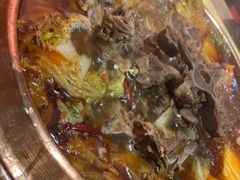 -虾弄弄海派小龙虾·牛羊蝎子火锅