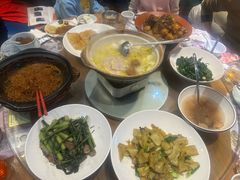 -黄泥岗·地道湖北菜(奥特莱斯店)