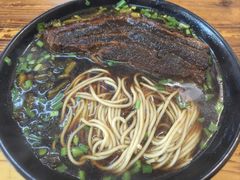 -小龙大肉面馆