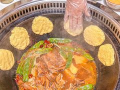 -哈尔滨烧烤·山河村铁锅炖(交大店)