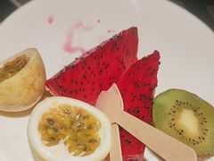 -钱小奴海鲜自助黑金店(杭州滨江龙湖店)