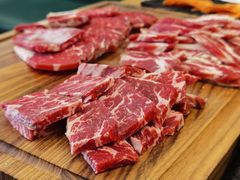 -臻牛烤肉