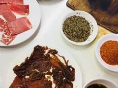 烤腌牛肉-大槐树烤肉馆