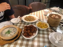 -新大咀港式茶餐厅(宝山万达店)
