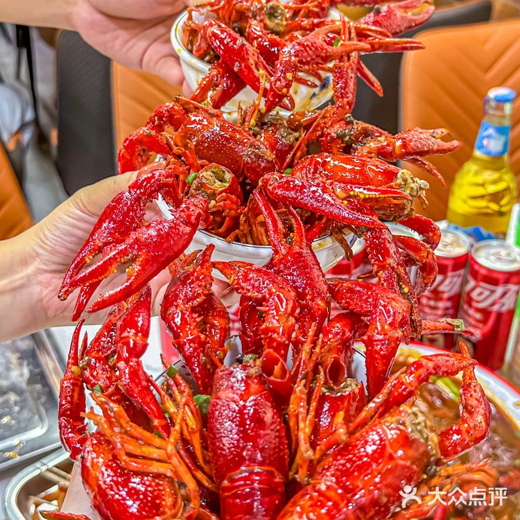 整条街飘满炭火香,徐州烧烤太顶了!