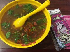 -小杨生煎(金山百联购物中心3楼店)