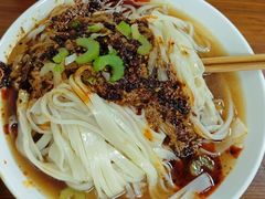 -老鼓楼麻辣烫夹馍